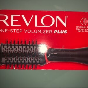 Revlon Black One Step Volumizer